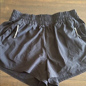 Vuori Women's Black Dash Athletic Shorts